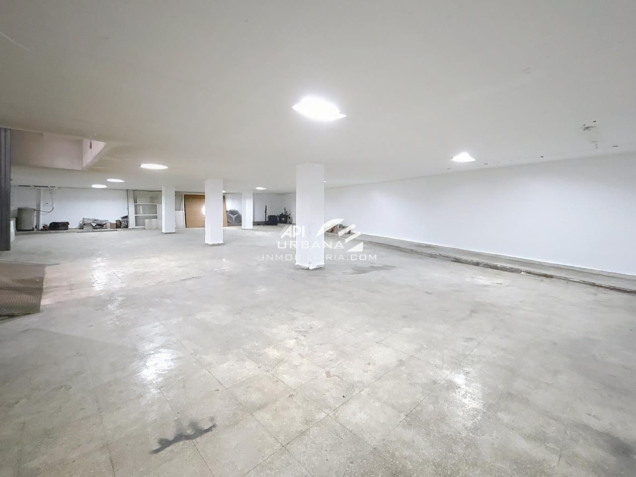 Nave industrial de alquiler en Lucena