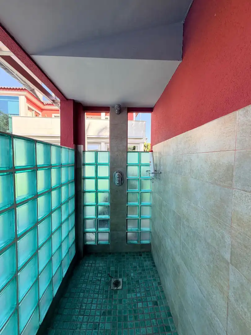 Baño de Casa o chalet de alquiler en Elche / Elx con Aire acondicionado, Calefacción y Jardín privado