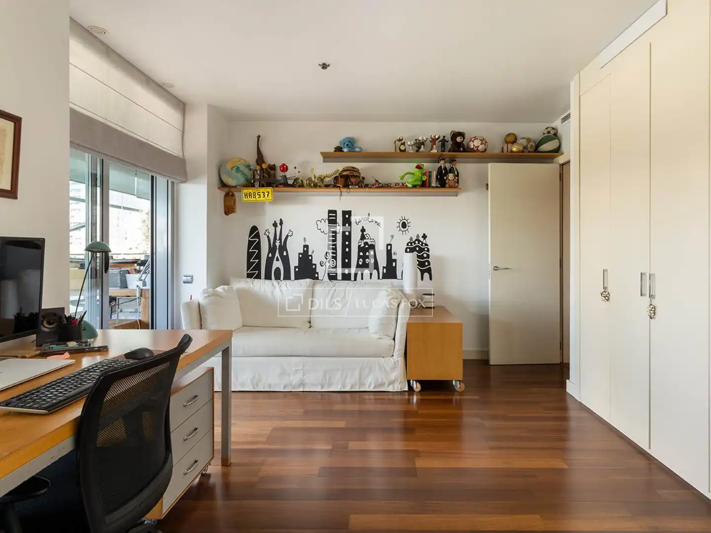 Sala de estar de Piso en venta en Barcelona con Aire acondicionado, Calefacción y Jardín privado