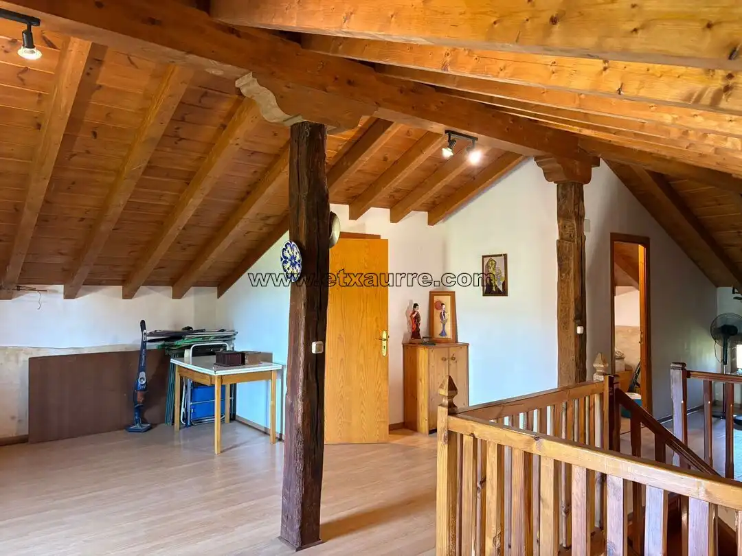 Country house zum Verkauf in Ayala / Aiara mit Heizung