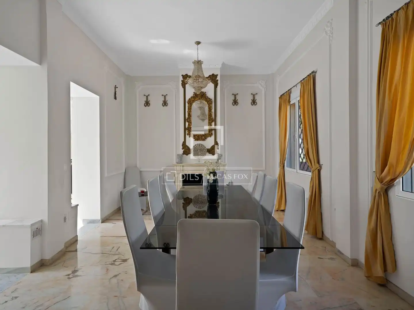 Comedor de Casa o chalet en venta en Marbella con Aire acondicionado, Calefacción y Jardín privado