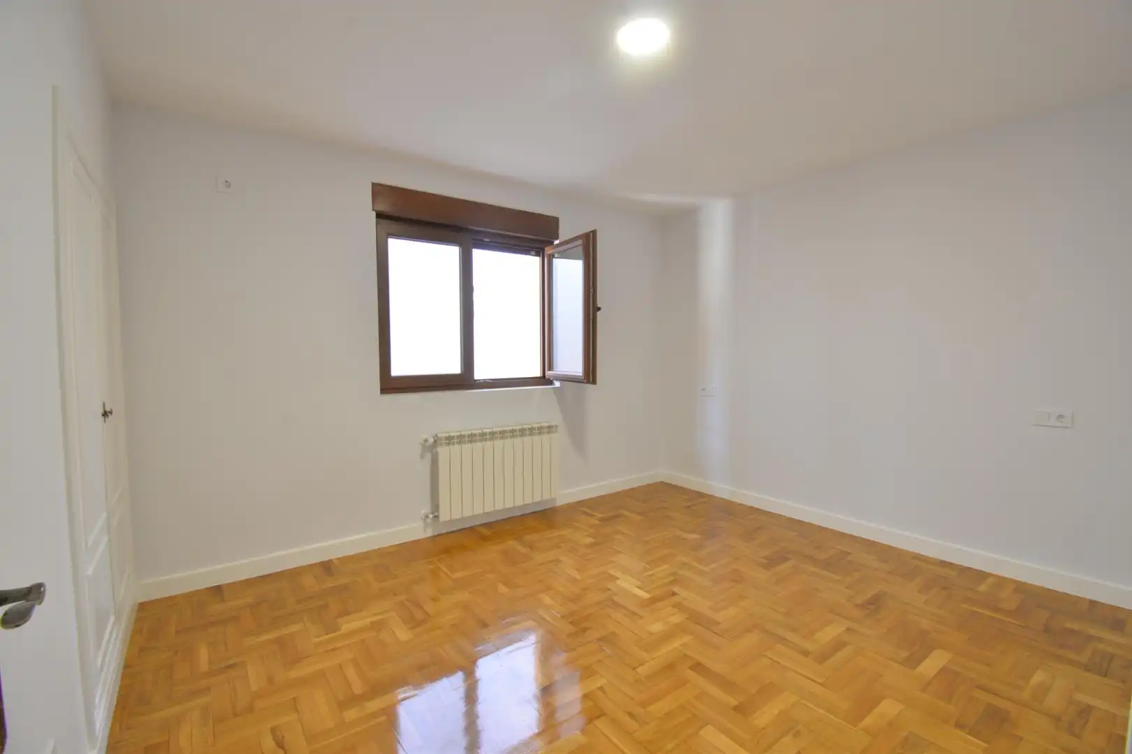 Bedroom of Houses for rent in Oviedo   with Terrace and Storage room