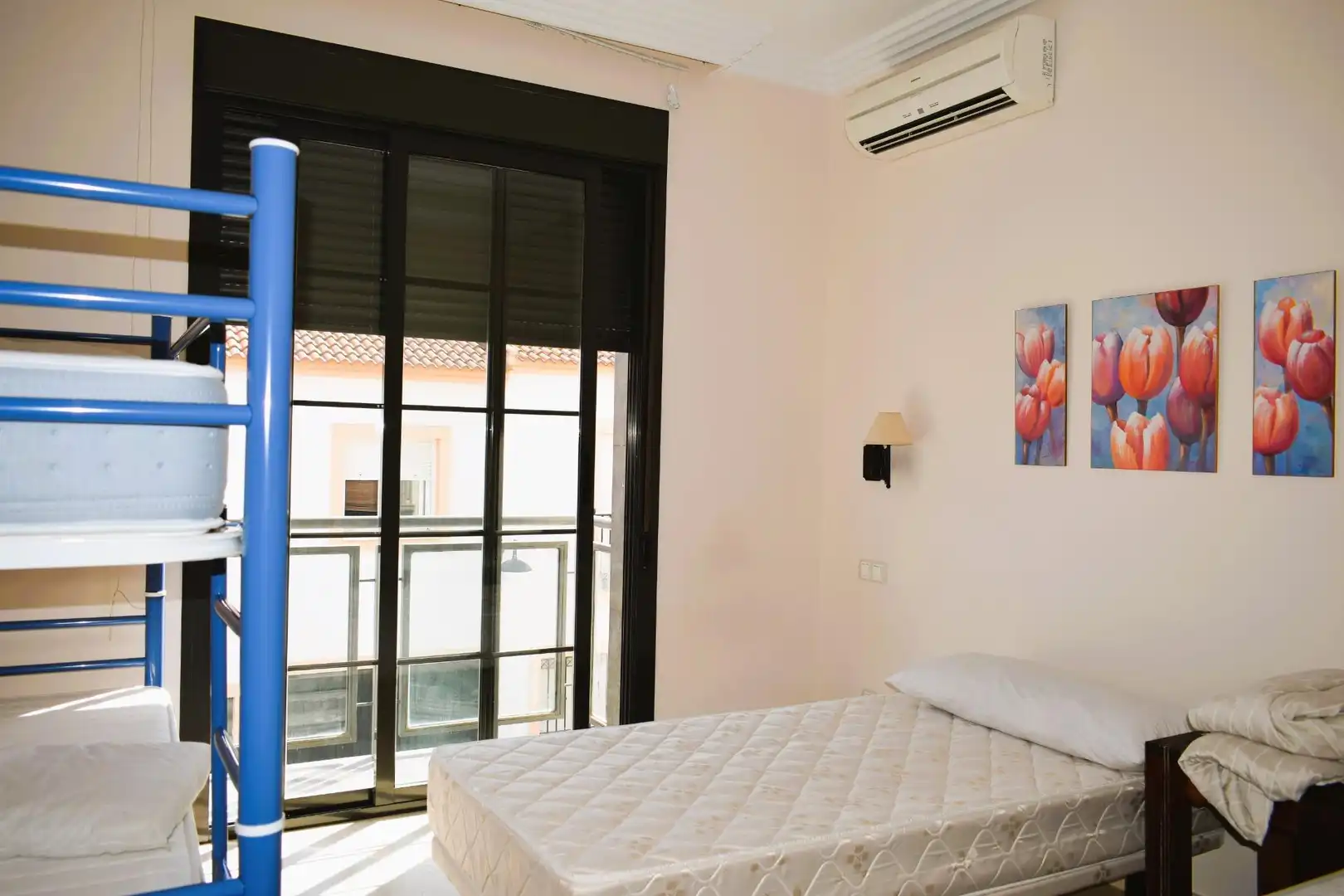 Habitación de Edificio en venta en San Bartolomé de la Torre