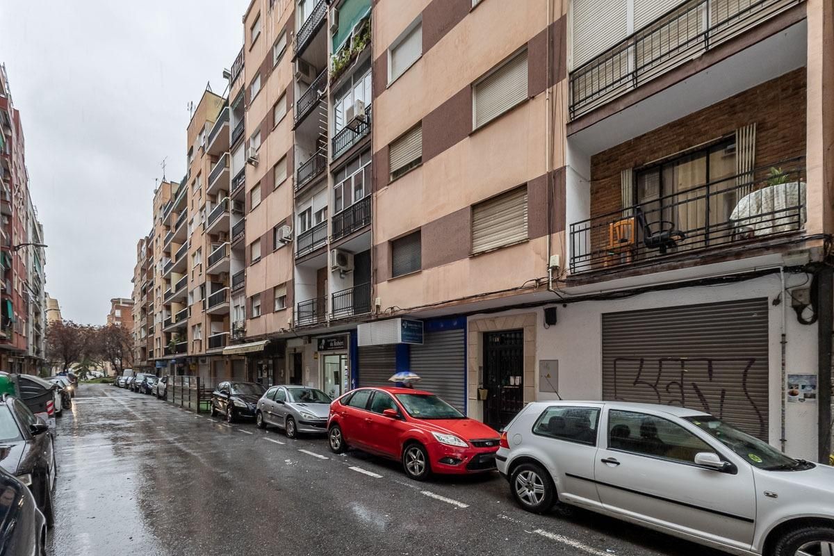 Piso en venta en Calle DOCTOR PAREJA YEBENES, 11, Plaza de Toros, Beiro