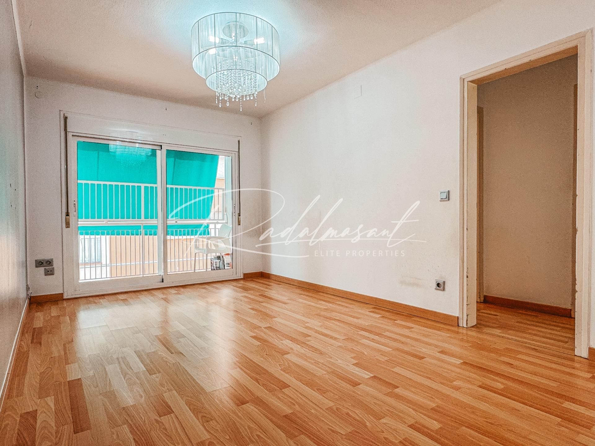 Flat for sale in Plaza Pz Abat Oliva, Centre