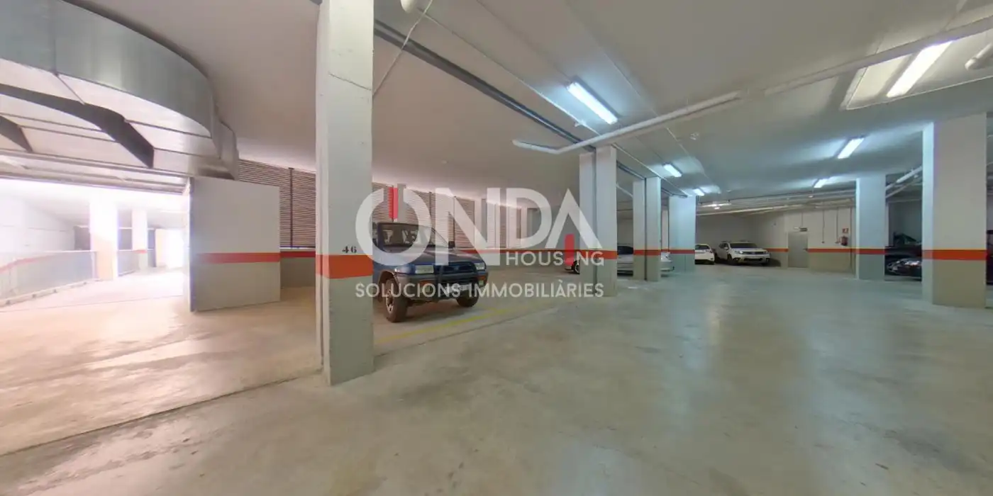 Garage zum Verkauf in Calle de Sant Jordi, Tremp