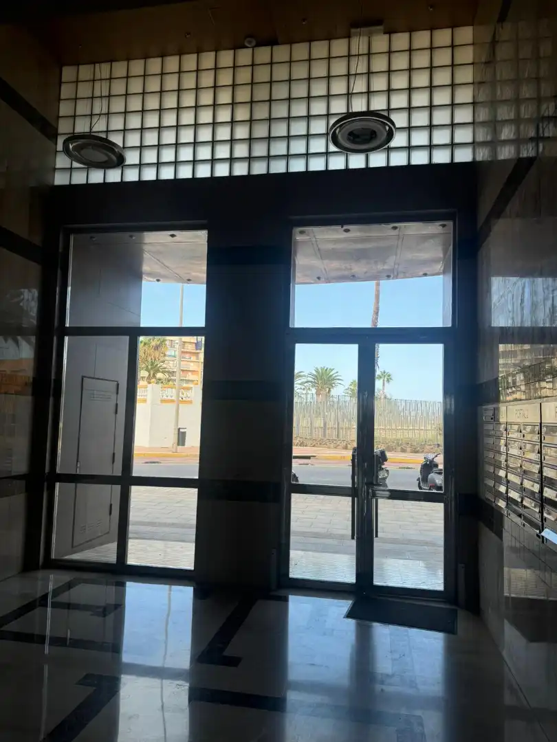 Piso en venta en Melilla con Aire acondicionado, Calefacción y Terraza