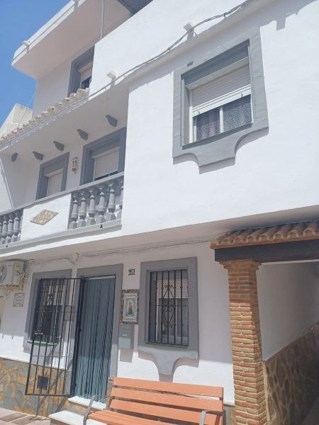 Exterior view of Single-family semi-detached for sale in Manilva  with Air Conditioner, Heating and Terrace