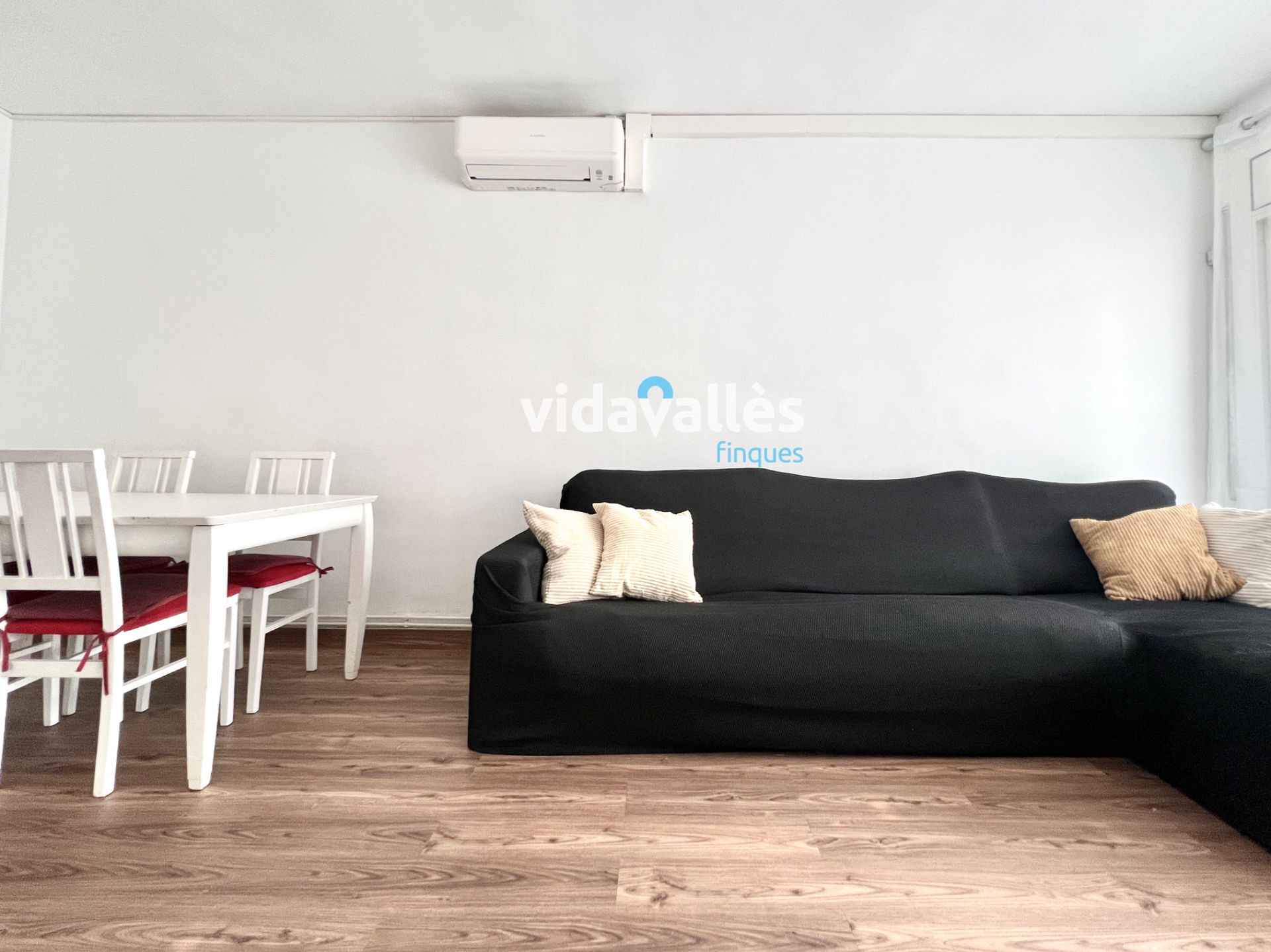 Wohnzimmer von Wohnung zum verkauf in Llinars del Vallès mit Klimaanlage, Heizung und Parkett