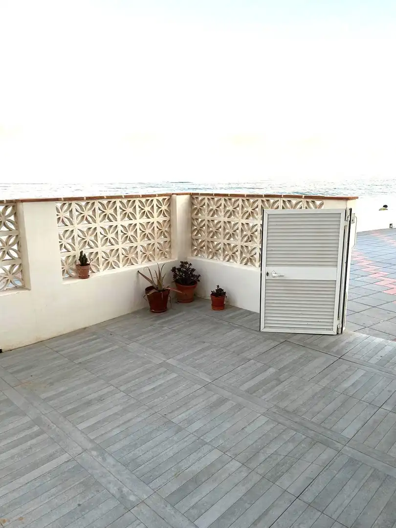 Casa adosada de 3 habitaciones en primera línea de playa en La Cala de Mijas., imatge 2