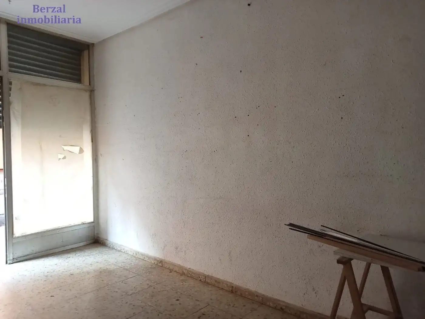 Local en venta en  Logroño