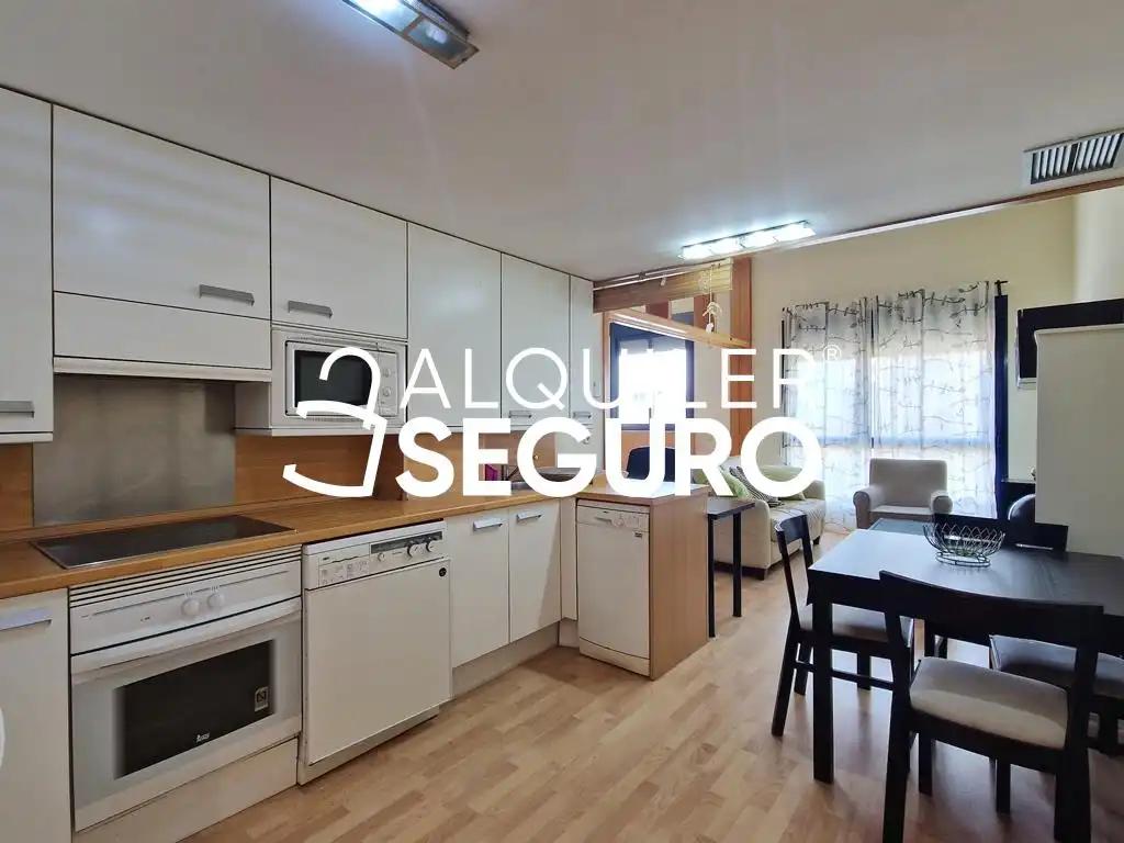 Cocina de Estudio de alquiler en  Madrid Capital con Aire acondicionado, Calefacción y Piscina