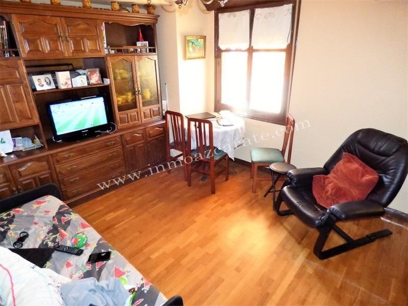 Sala de estar de Apartamento en venta en Lerín con Calefacción