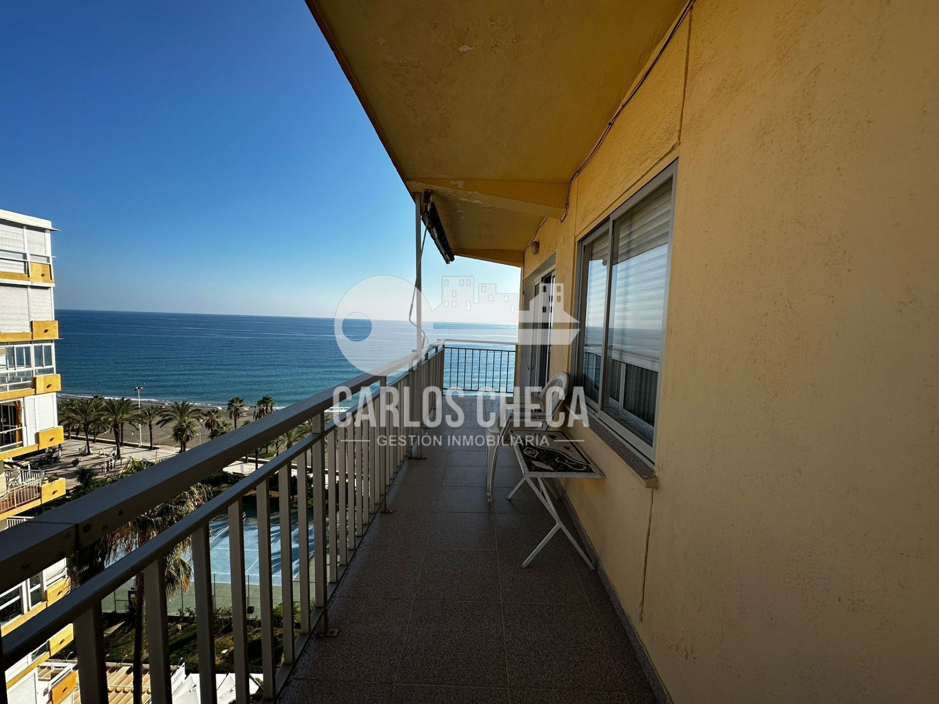 Vista exterior de Pis de lloguer en Algarrobo amb Piscina comunitària