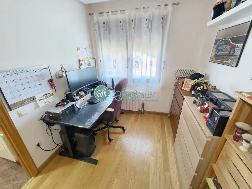 Habitación de Casa o chalet en venta en Segovia con Calefacción y Trastero