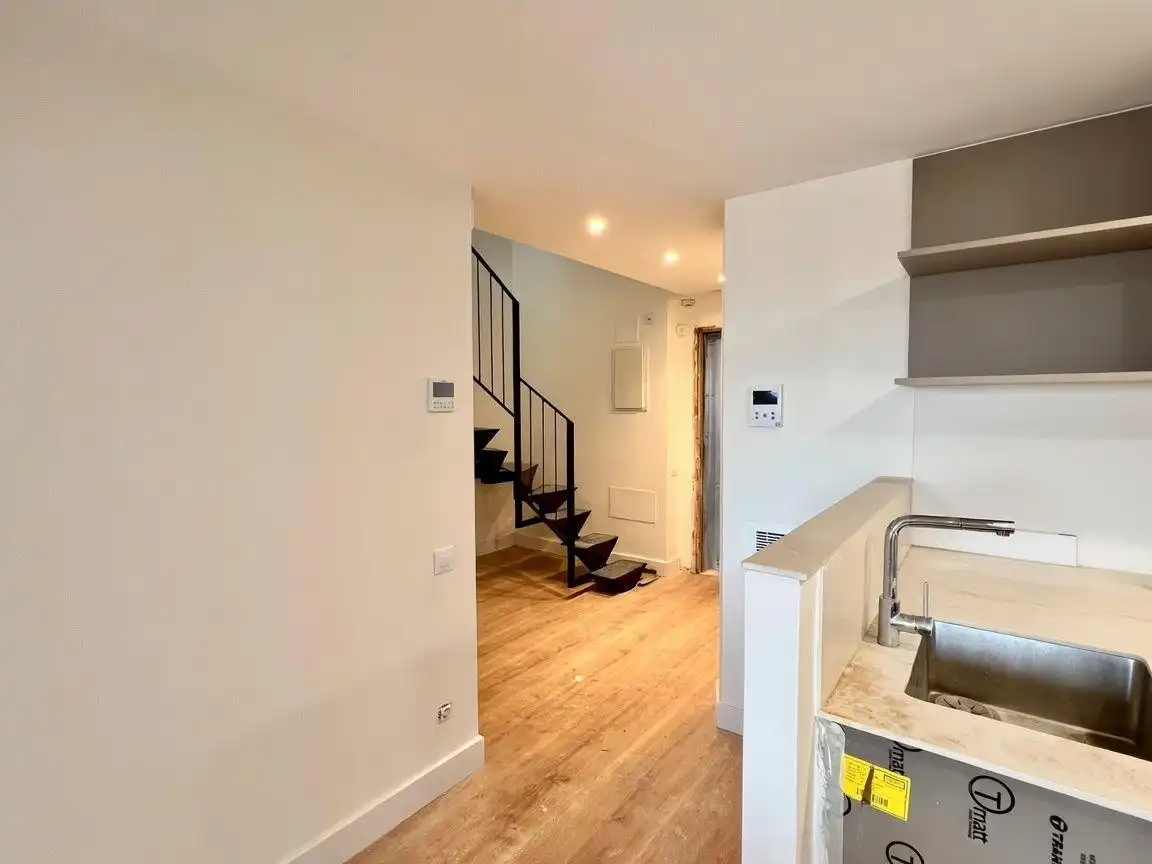Flat for sale in Sabadell  with Air Conditioner, Heating and Terrace