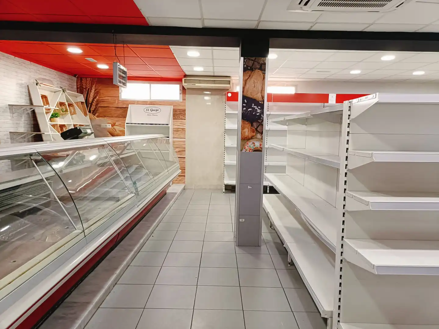 Local comercial en venta en Los Gallos