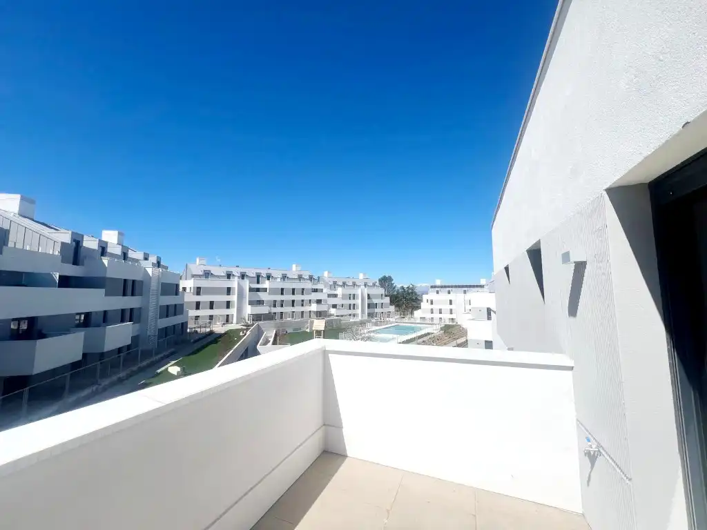 Terrasse von Wohnung zur Miete in Cobeña mit Klimaanlage, Heizung und Terrasse