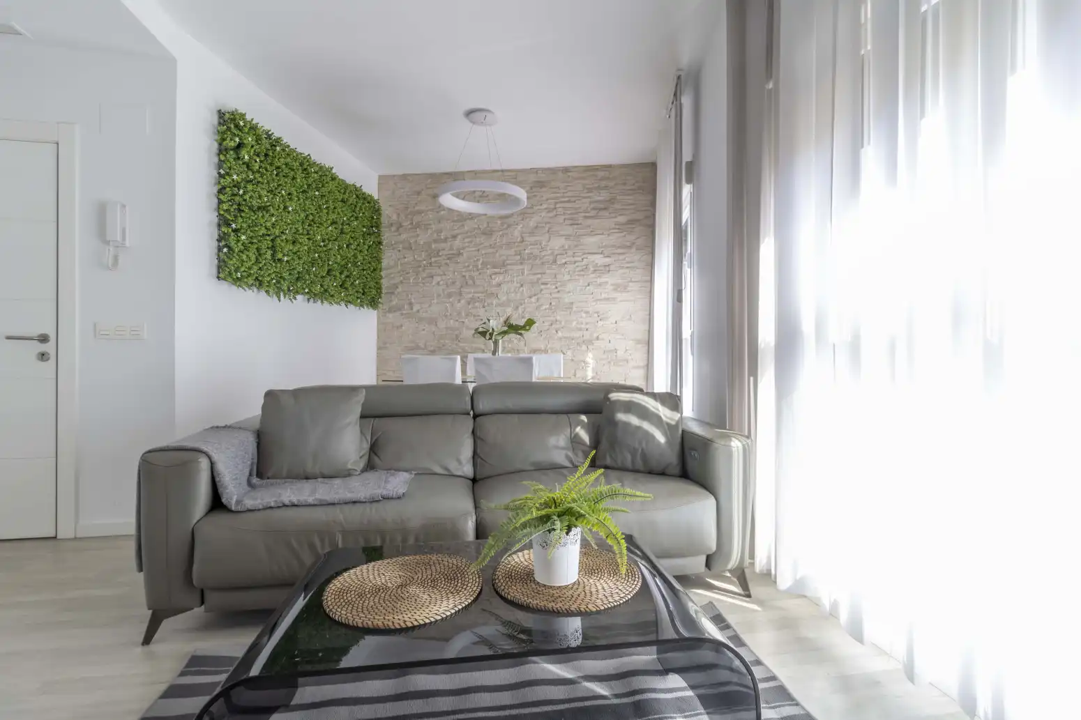 Sala de estar de Piso en venta en Sevilla con Aire acondicionado, Calefacción y Jardín privado