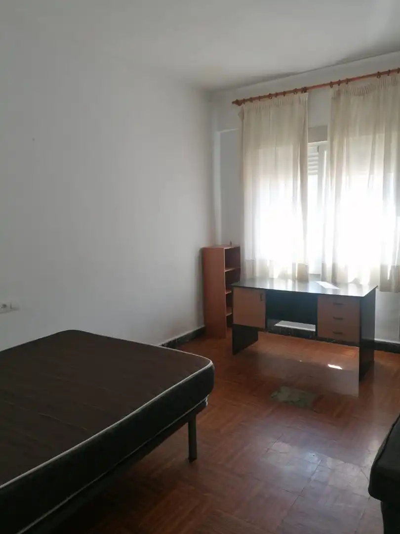 Habitación en Calle Recogidas, 43, Fígares