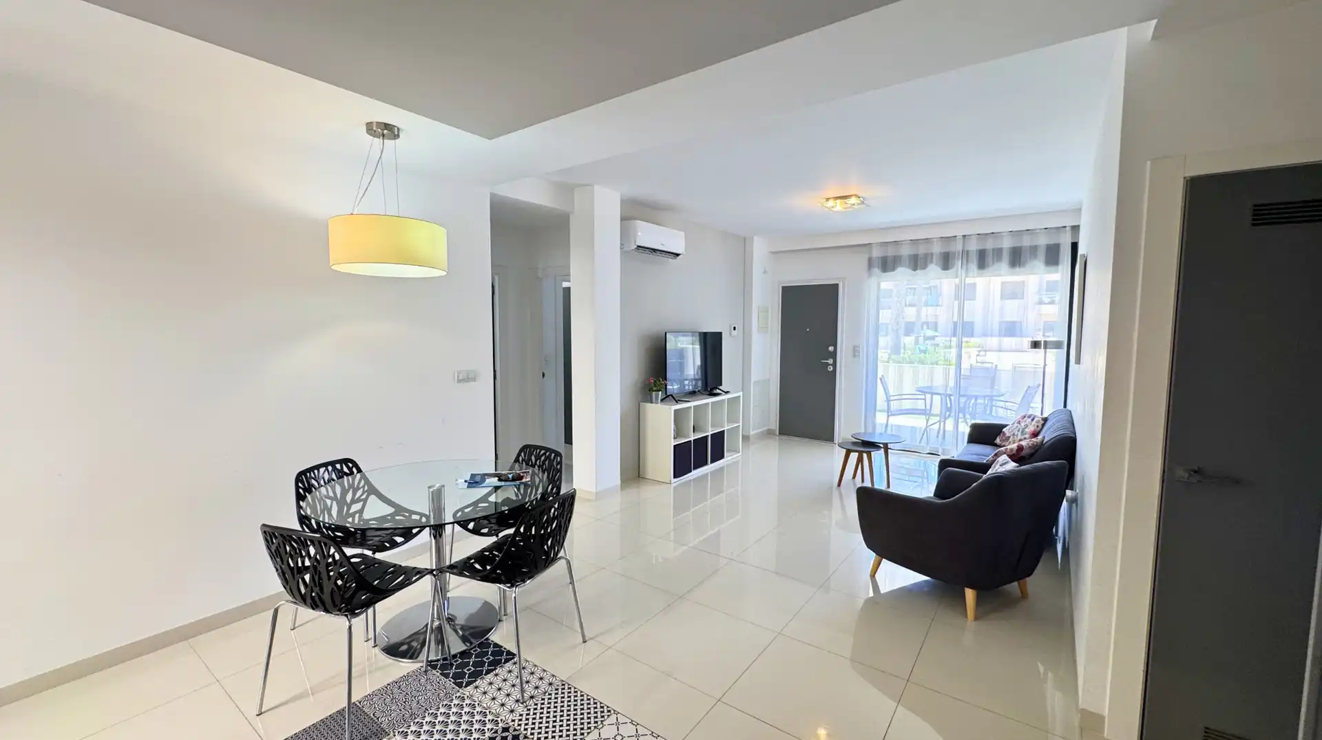 Sala de estar de Planta baja en venta en Pilar de la Horadada con Aire acondicionado, Terraza y Piscina