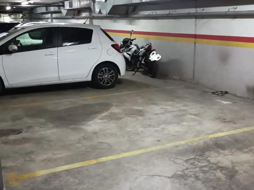 Aparcament de Garatge en venda en Rubí