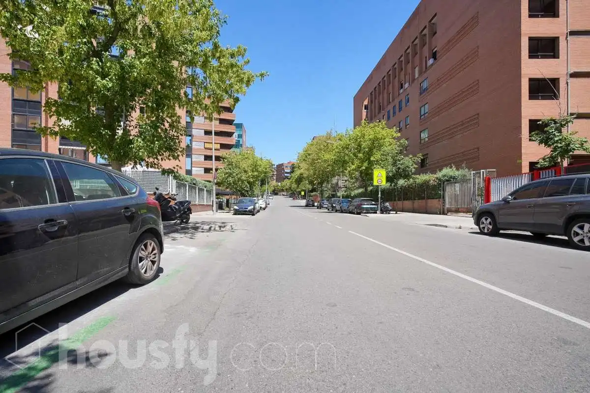 Vista exterior de Pis en venda en Madrid