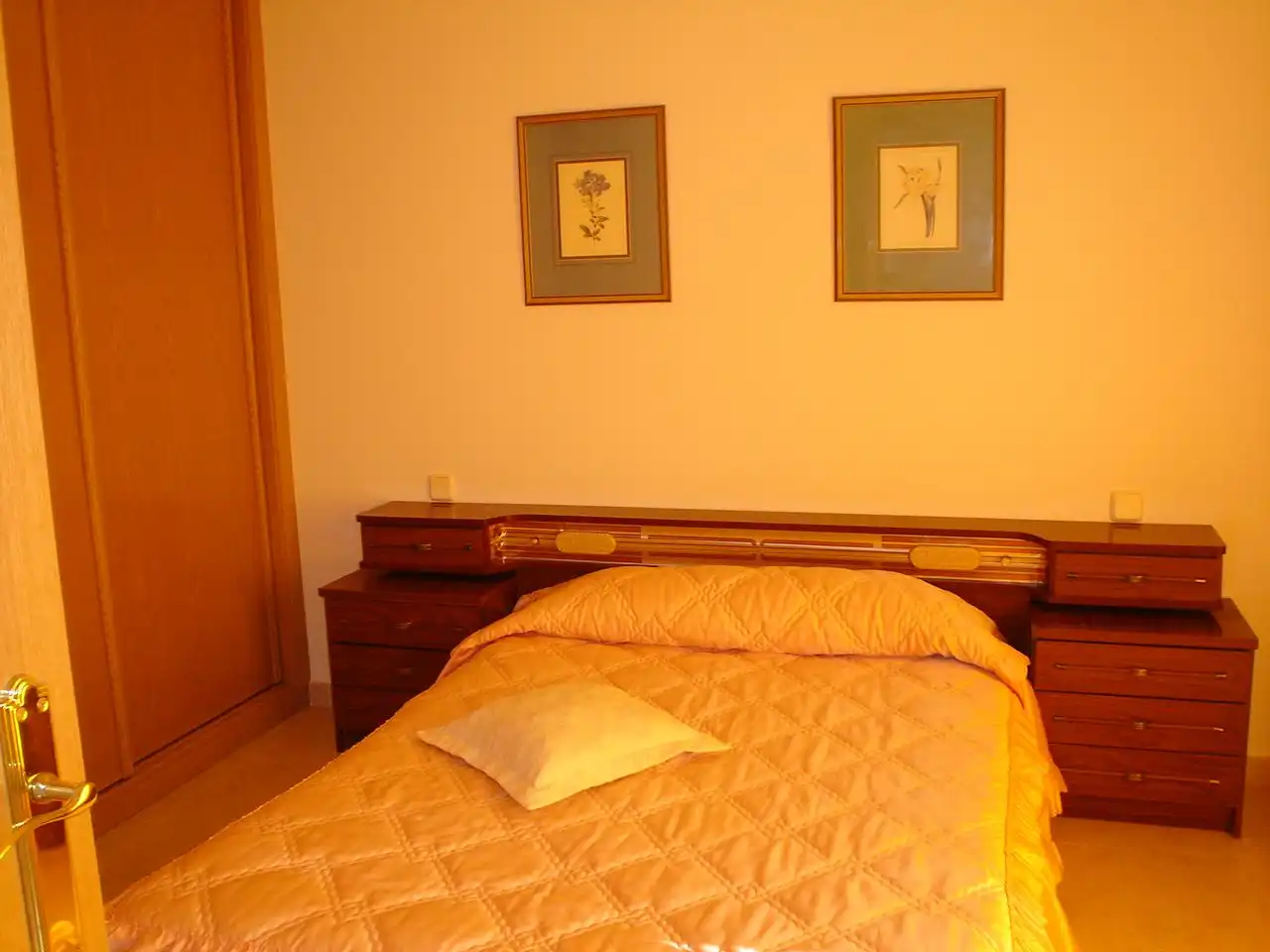 Dormitori de Casa o xalet en venda en Saelices amb Calefacció i Moblat