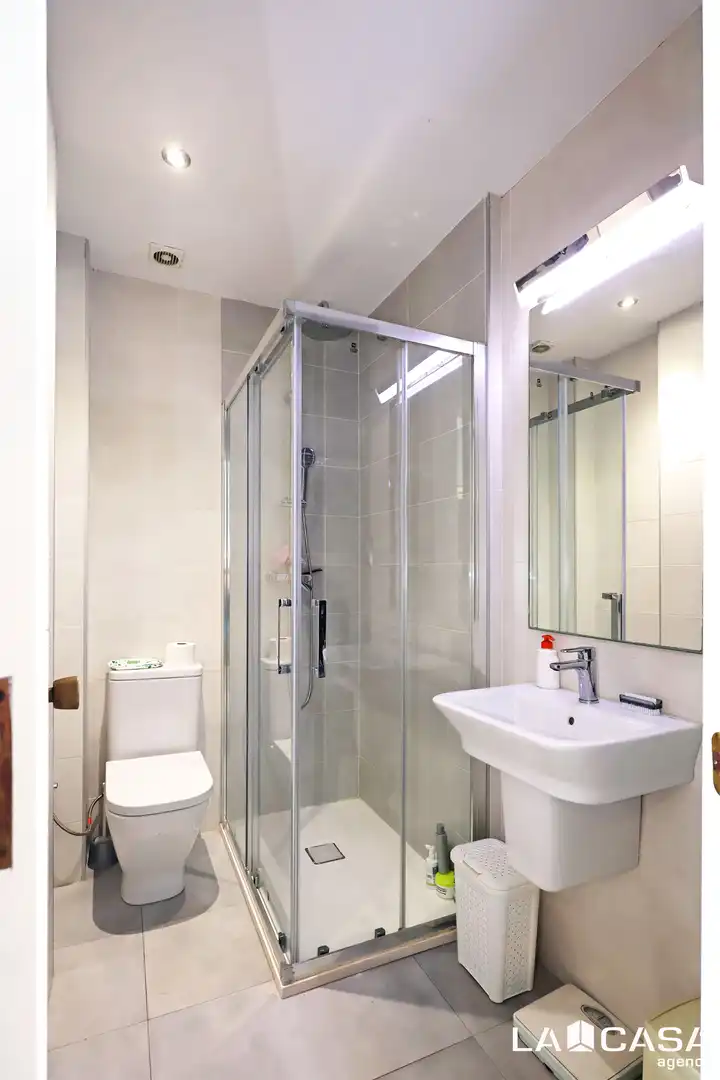 Flat with terrace for sale in Sants - Montjuïc, imagen 31