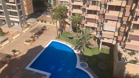 Foto 2 de Pis en venda a Playa Poniente, Alicante