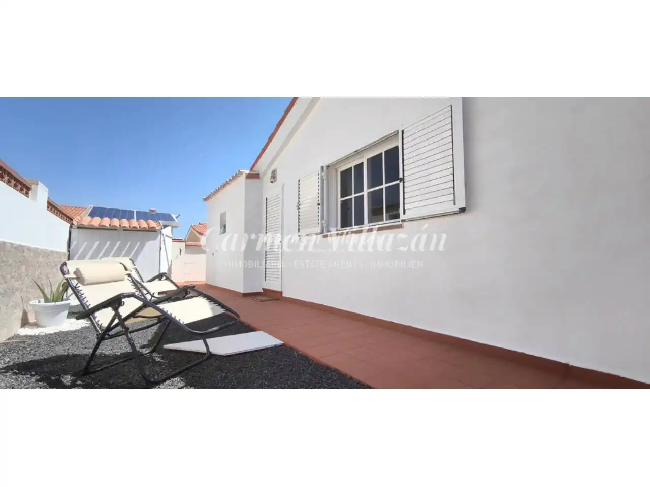Vista exterior de Casa o xalet en venda en Antigua amb Jardí privat, Terrassa i Moblat
