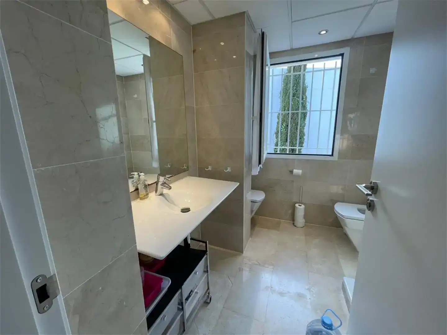 Baño de Dúplex en venta en Santa Eulària des Riu con Aire acondicionado, Piscina y Amueblado