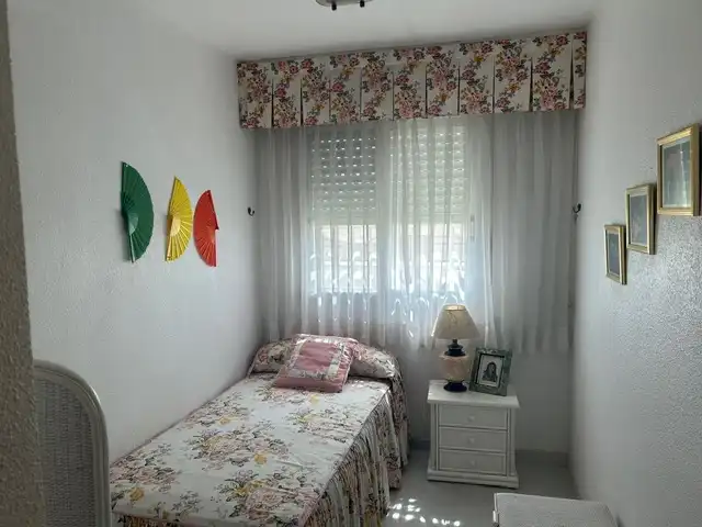 Habitación de Apartamento en venta en Sueca con Aire acondicionado, Jardín privado y Terraza