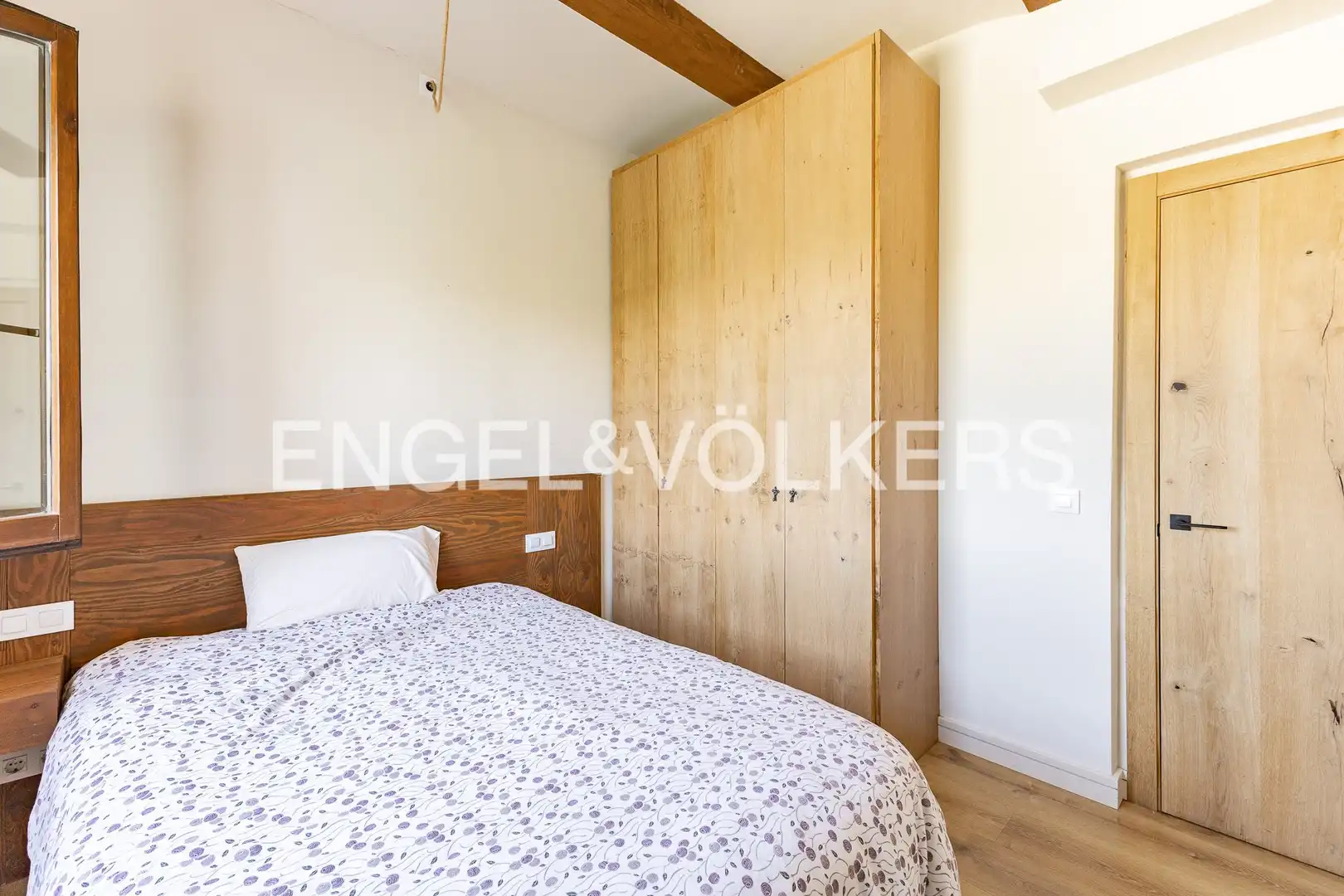 Schlafzimmer von Haus oder Chalet zum Verkauf in La Vall d'en Bas mit Heizung und Privatgarten