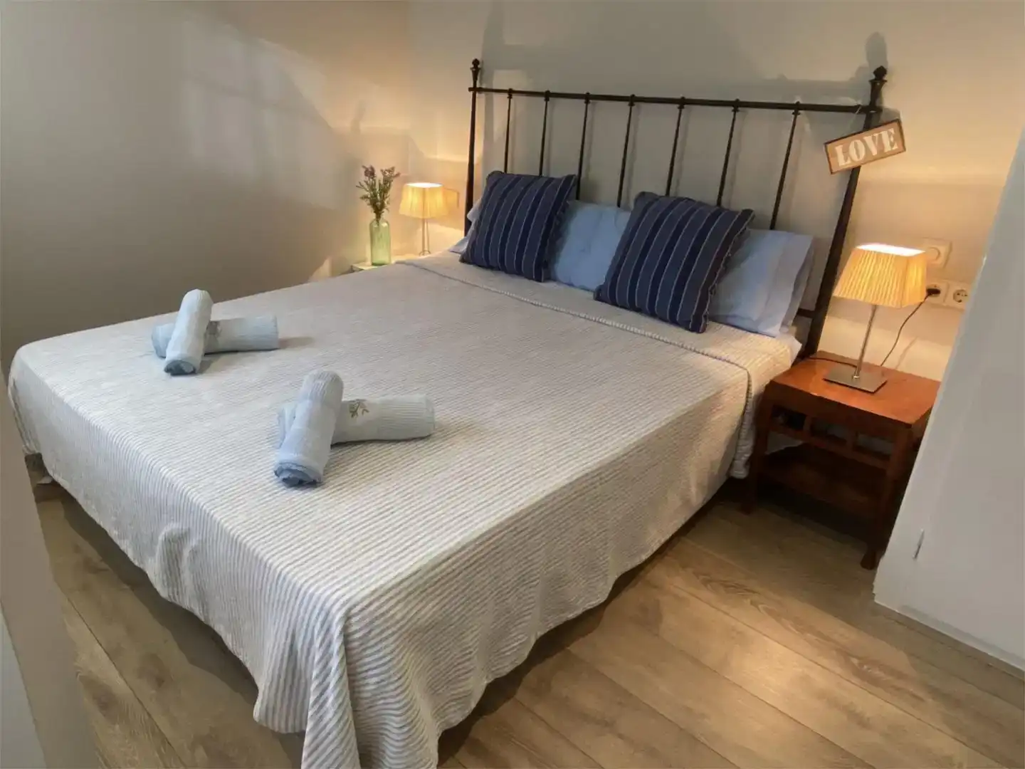 Dormitori de Casa o xalet de lloguer en Sitges amb Aire condicionat, Piscina i Balcó