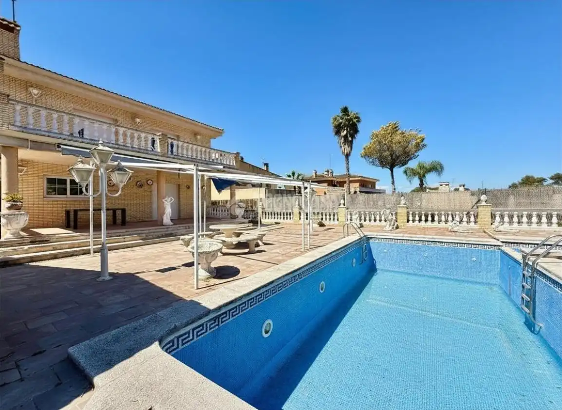 Piscina de Casa o chalet en venta en Canyelles con Terraza y Piscina