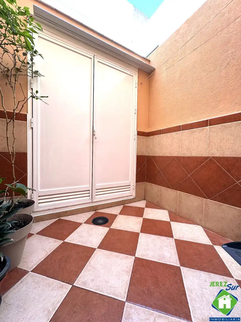 Bathroom of Detached homes for sale in Jerez de la Frontera  with Air Conditioner, Heating and Private garden