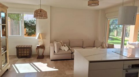 Foto 2 de Planta baixa en venda a Avenida 3, 89, Hacienda Las Chapas, Marbella
