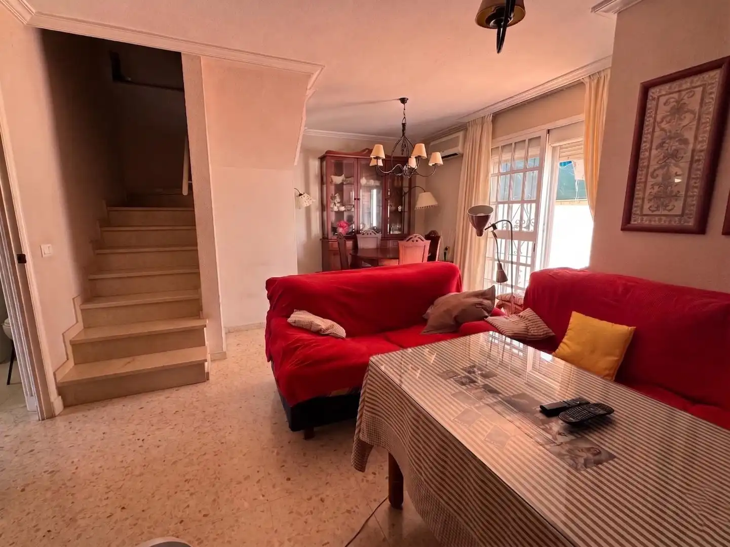 Casa adosada en venta en Tomares, Sevilla