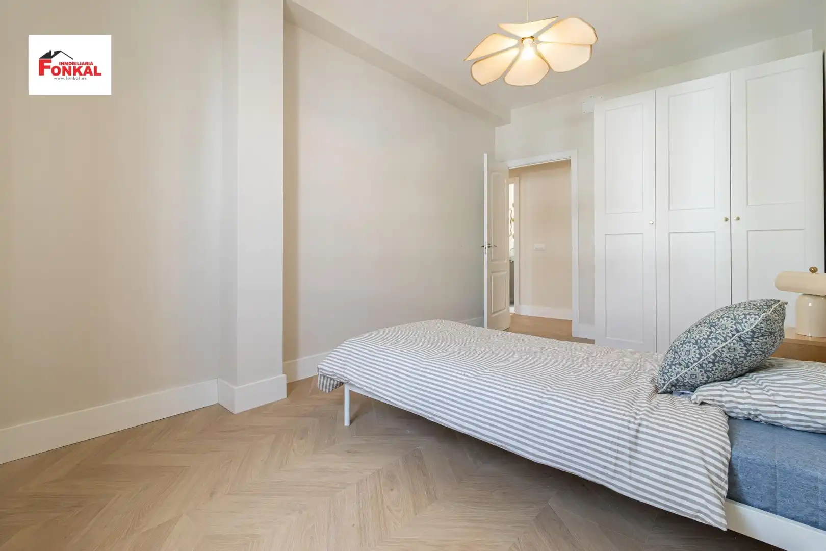 Bedroom of Flat for sale in Jerez de la Frontera  with Parquet flooring, Storage room and Furnished