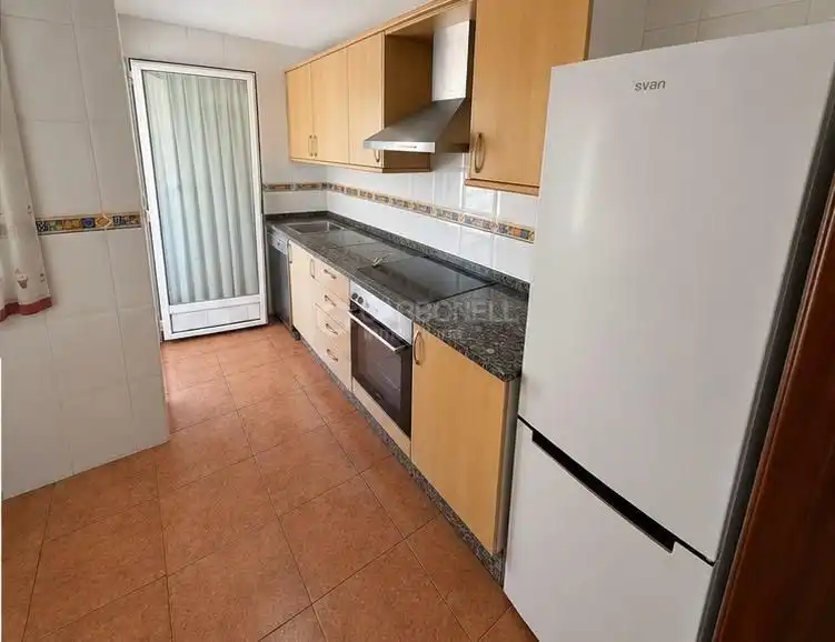 Piso con ascensor en venta en Zona Nord, imagen 2