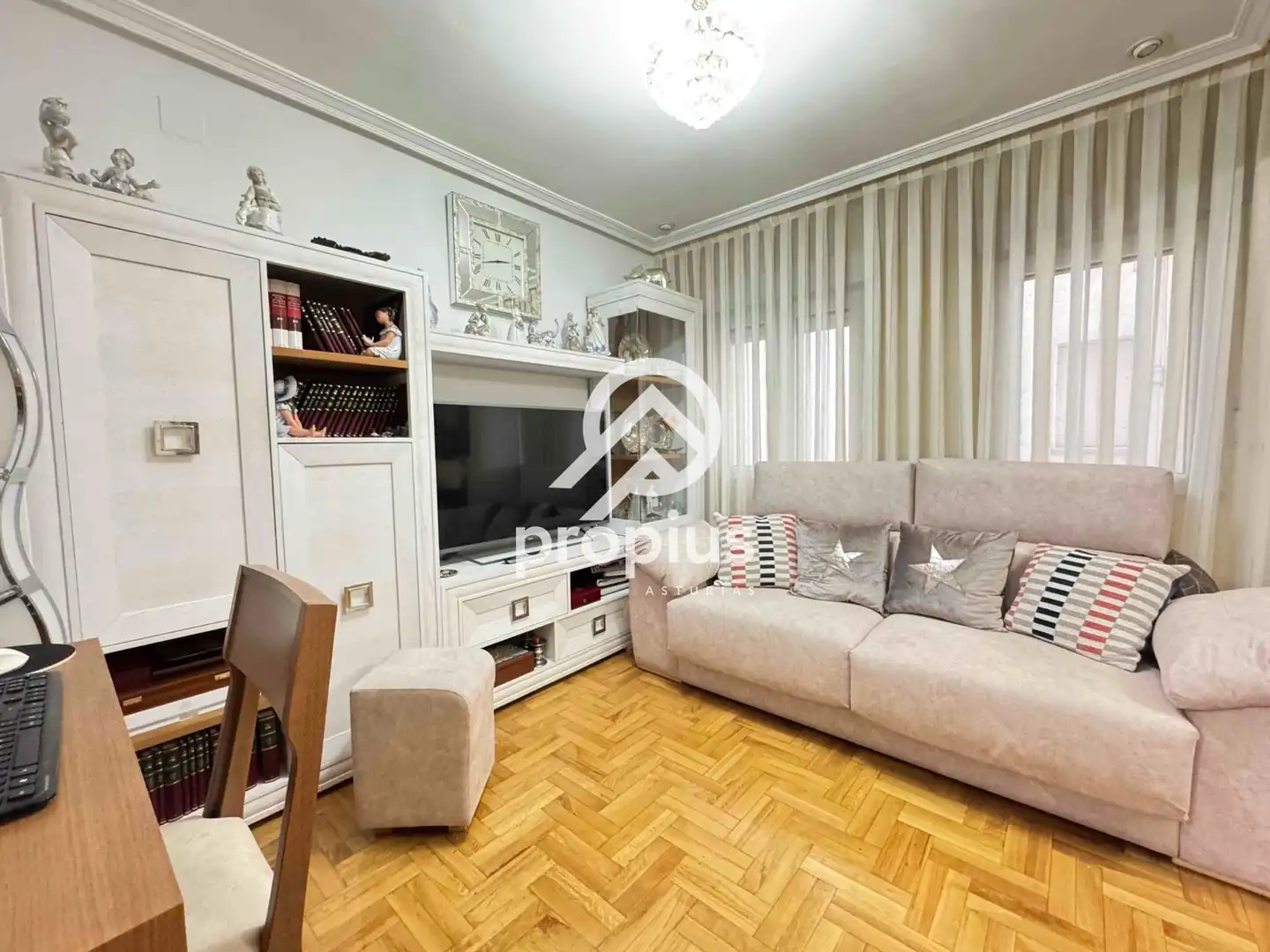 Piso en venta en Pedro Antonio Menendez, Parque San Francisco - Uría
