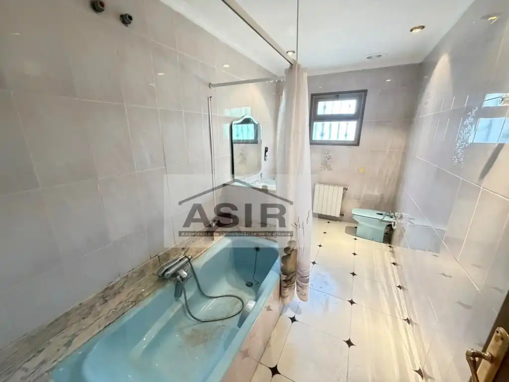 Casa amb piscina en venda a Calle Ravalet, imagen 28