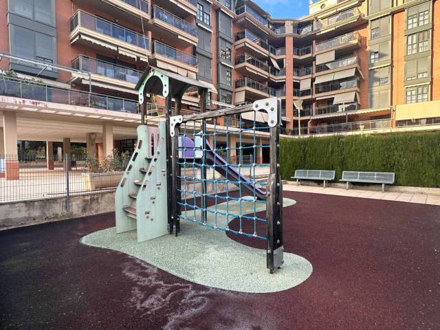 Piso en Venta en Calle Río Danubio en Parque Sensal