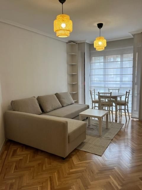 Pis de lloguer a Calle El Majuelo, Acacias, Arganzuela