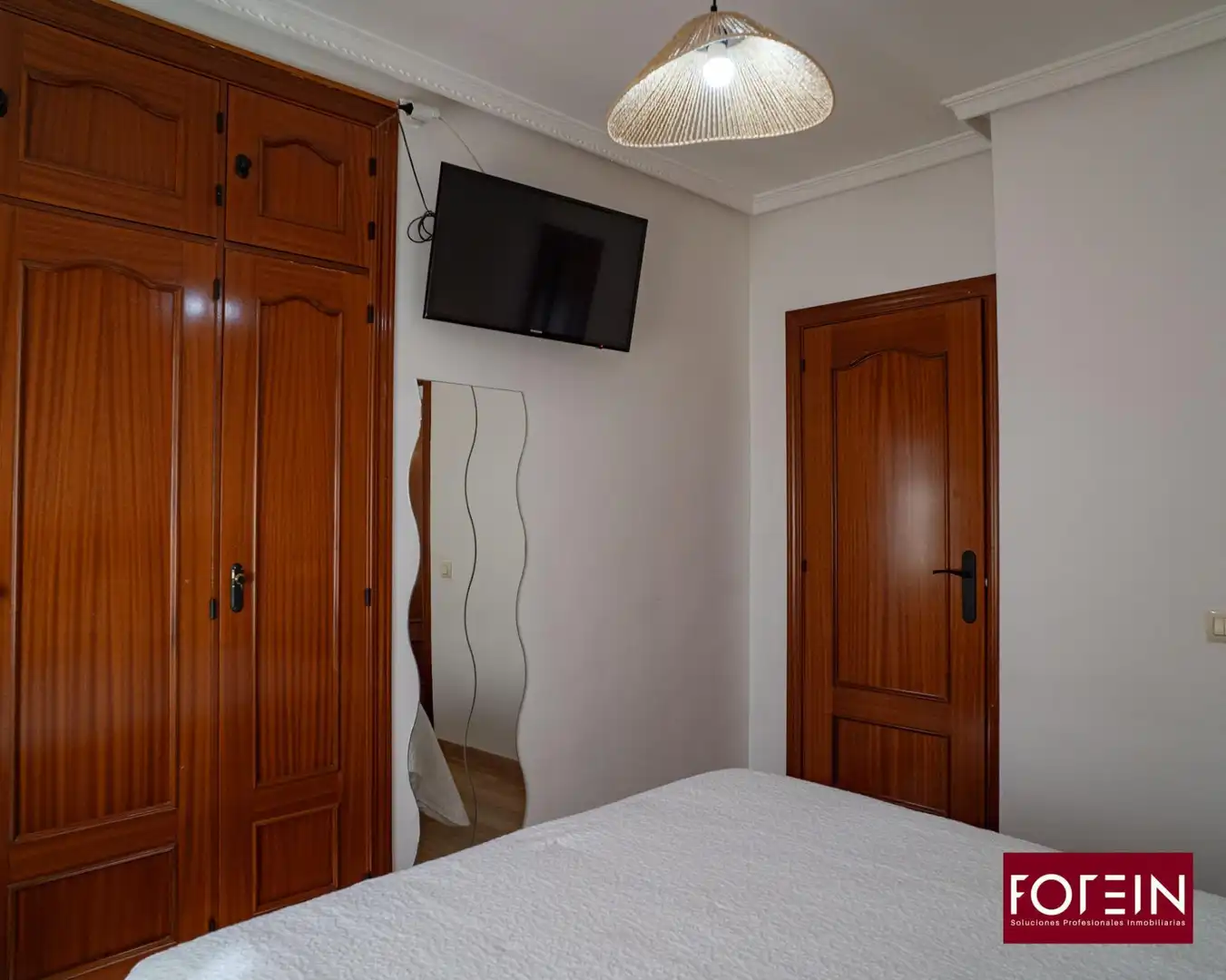 Dormitori de Casa o xalet en venda en Torrejón del Rey amb Aire condicionat, Calefacció i Jardí privat