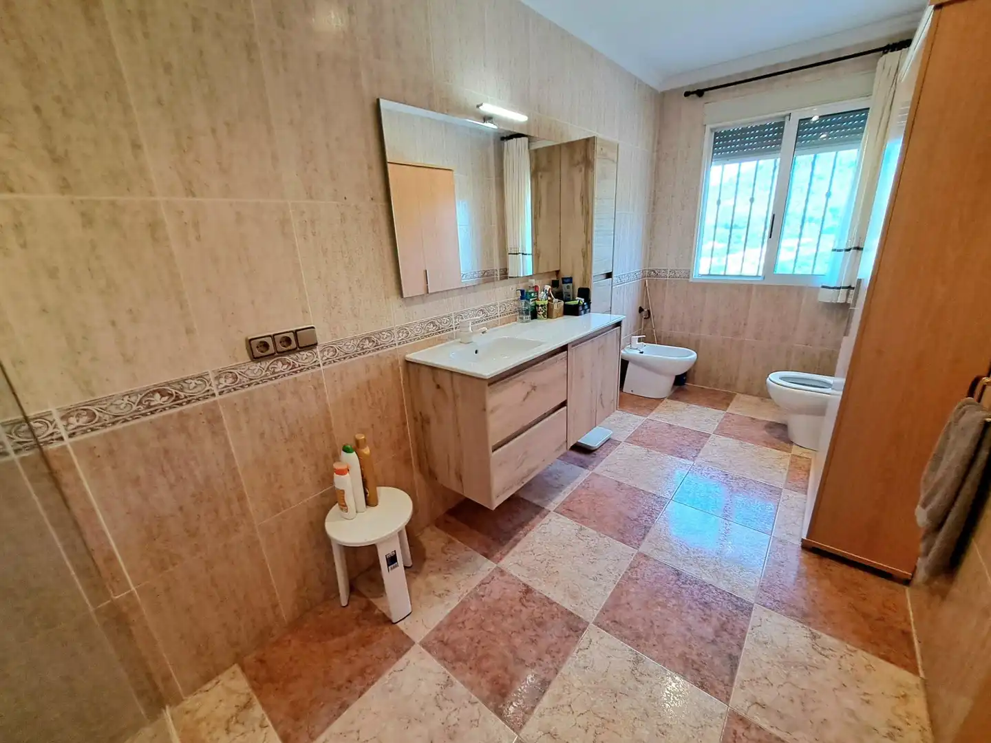 Bathroom of Houses for sale in Alzira  with Air Conditioner, Private garden and Terrace