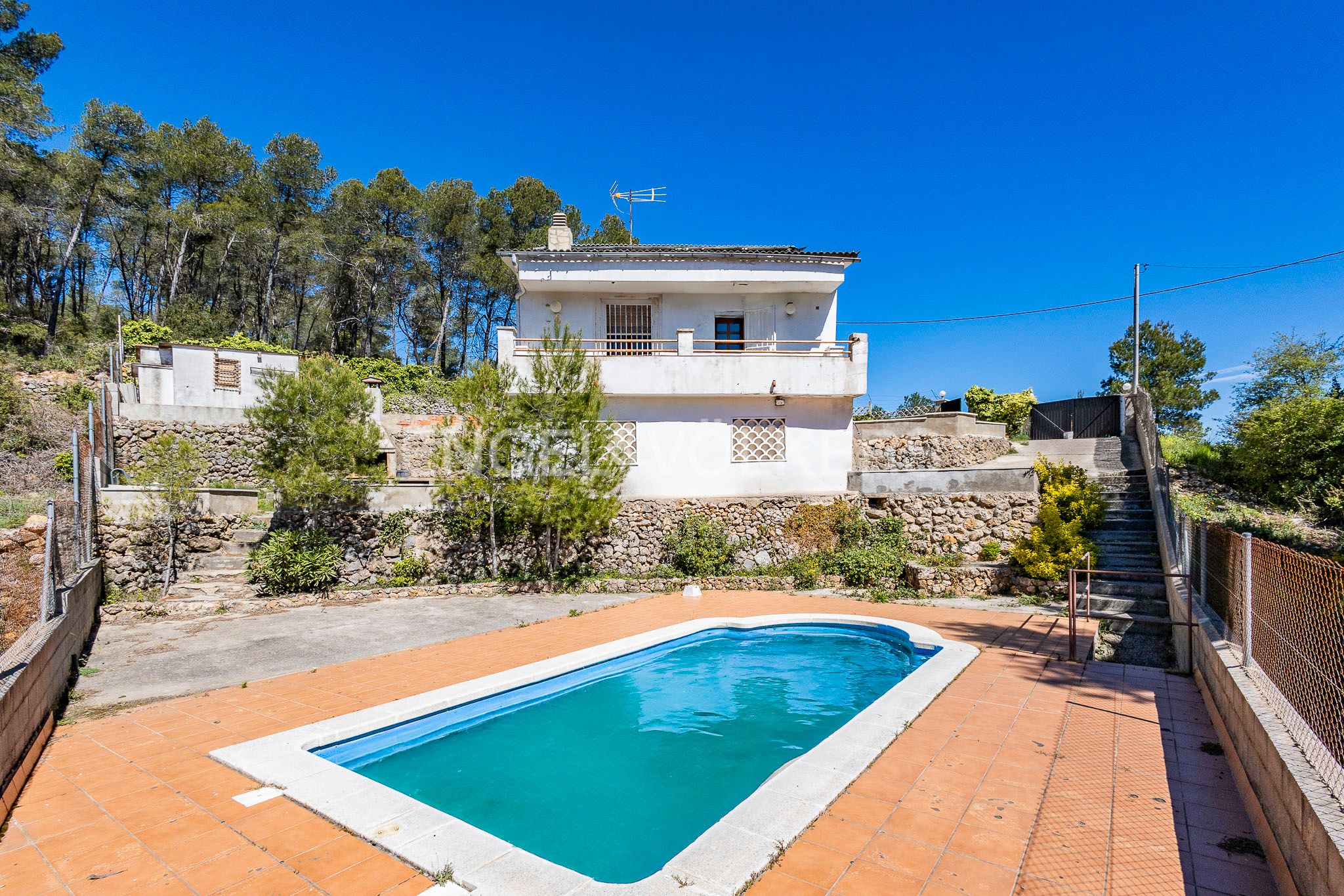 Vista exterior de Casa o xalet en venda en El Montmell amb Aire condicionat, Calefacció i Jardí privat