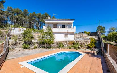 Vista exterior de Casa o xalet en venda en El Montmell amb Aire condicionat, Calefacció i Jardí privat