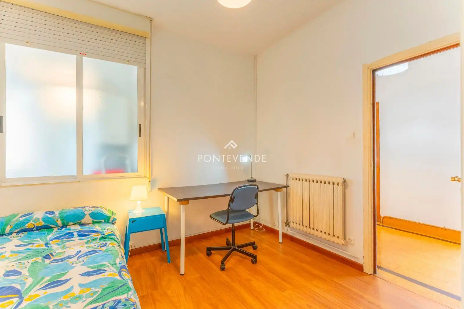 Bedroom of Flat for sale in Pontevedra Capital   with Heating, Terrace and Storage room